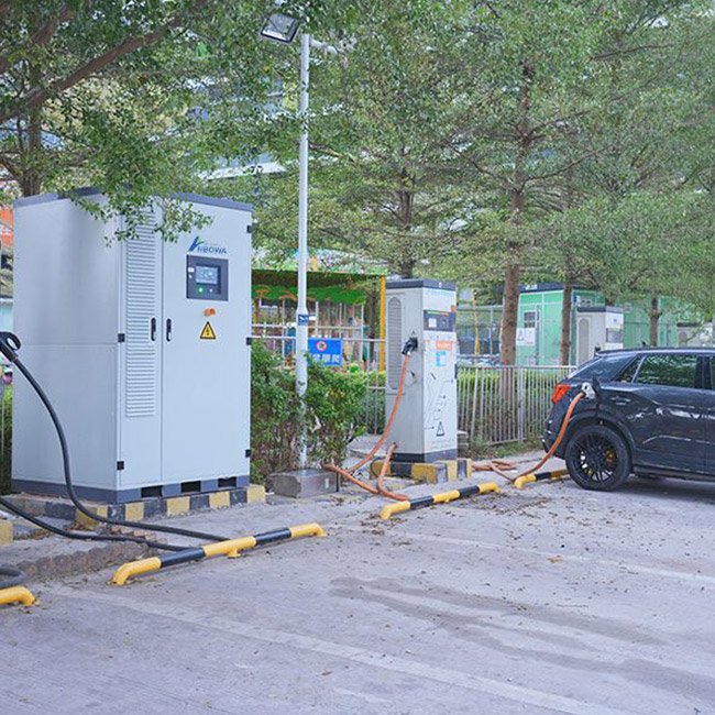 100KW-battery-232kwh-projects-for-EV-Charging-Hubs