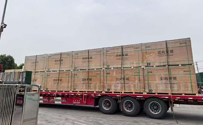 Painéis solares Jinko-730W para a América da HBOWA