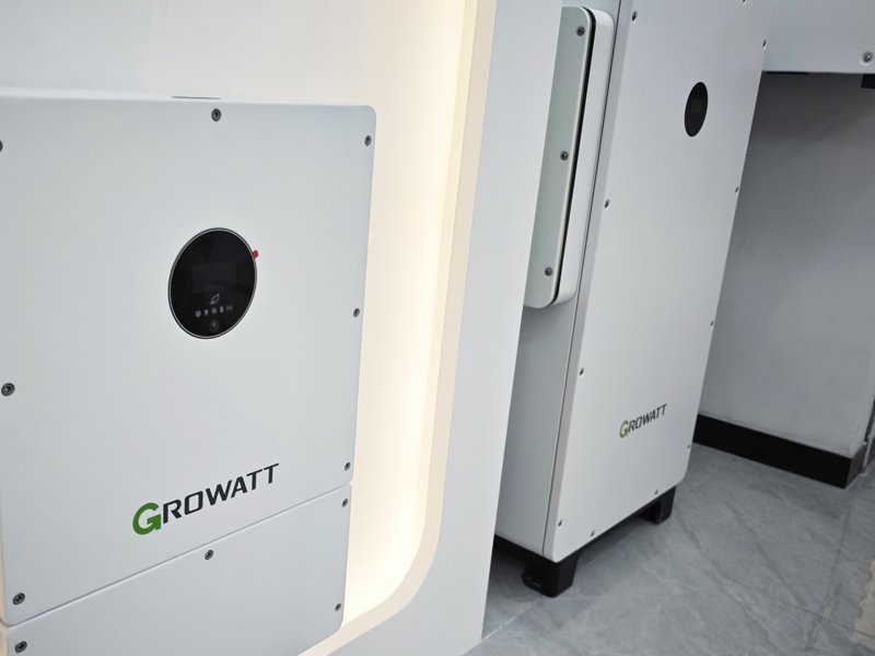 100kw-Growatt-solar-inverters-from-HBOWA