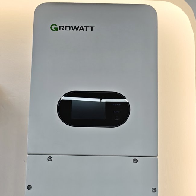 6KW-hybrid-solar-inverter-Growatt-from-HBOWA
