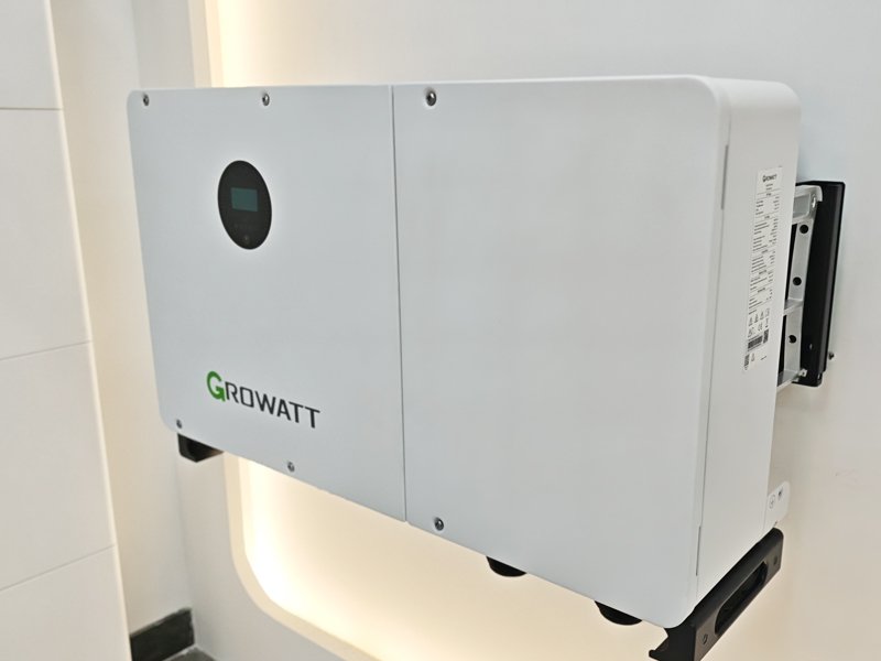 Growatt-solar-inverter-hybrid-50kw