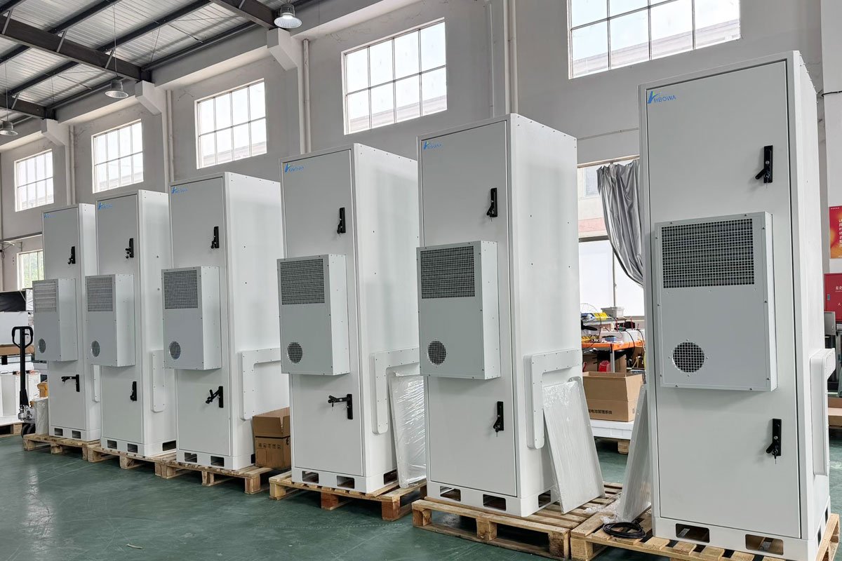 HBOWA-solar-battery-energy-storage-cabinets-50KW-100kWh-in-factory