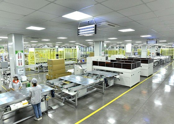 solar-panel-assembly-line