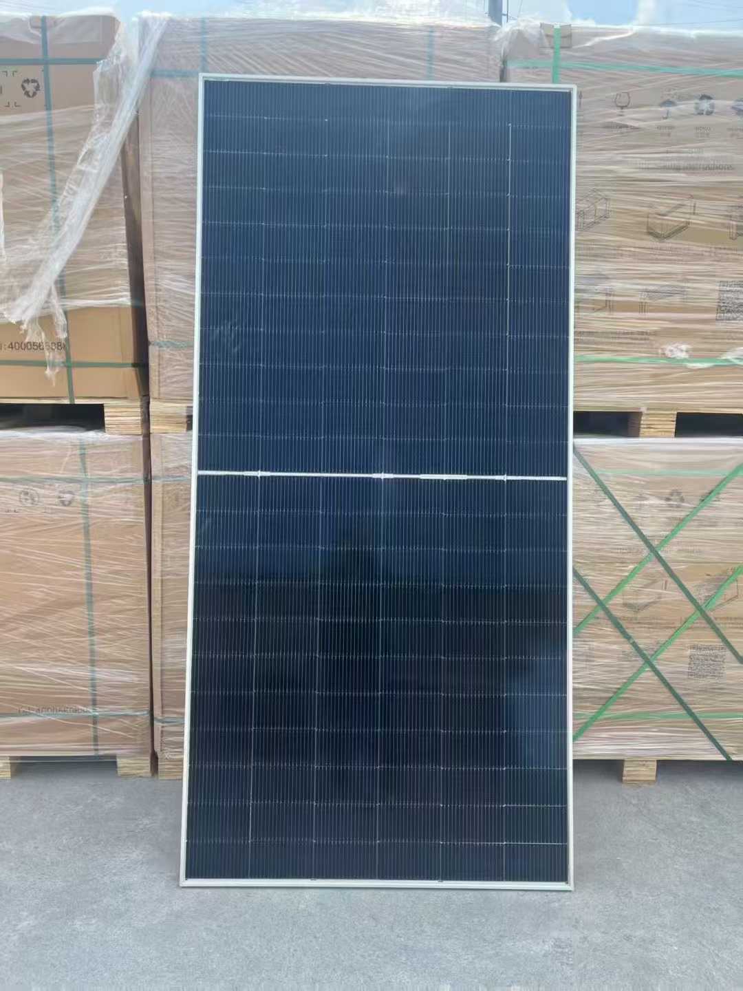 600w canadian solar panels