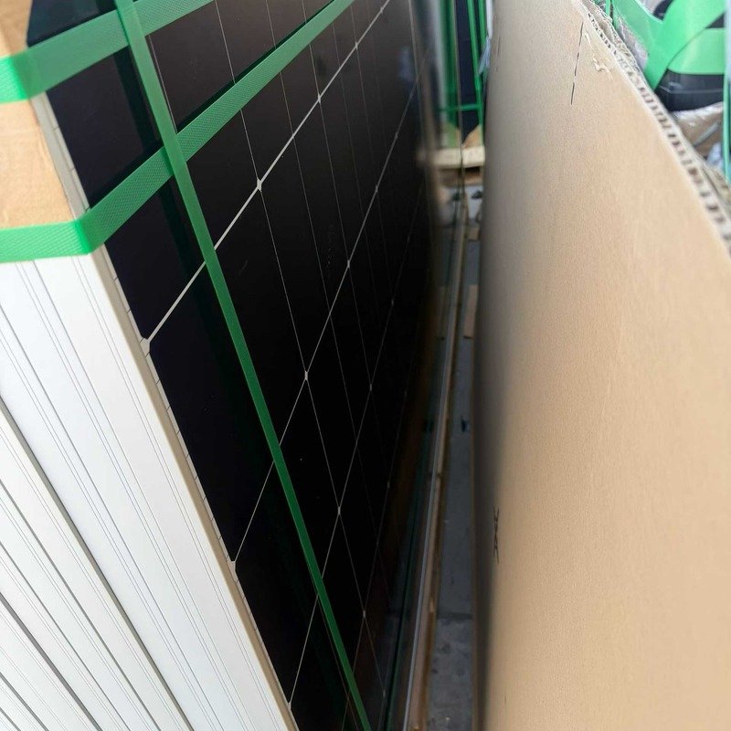 solar panels wholesale in factory